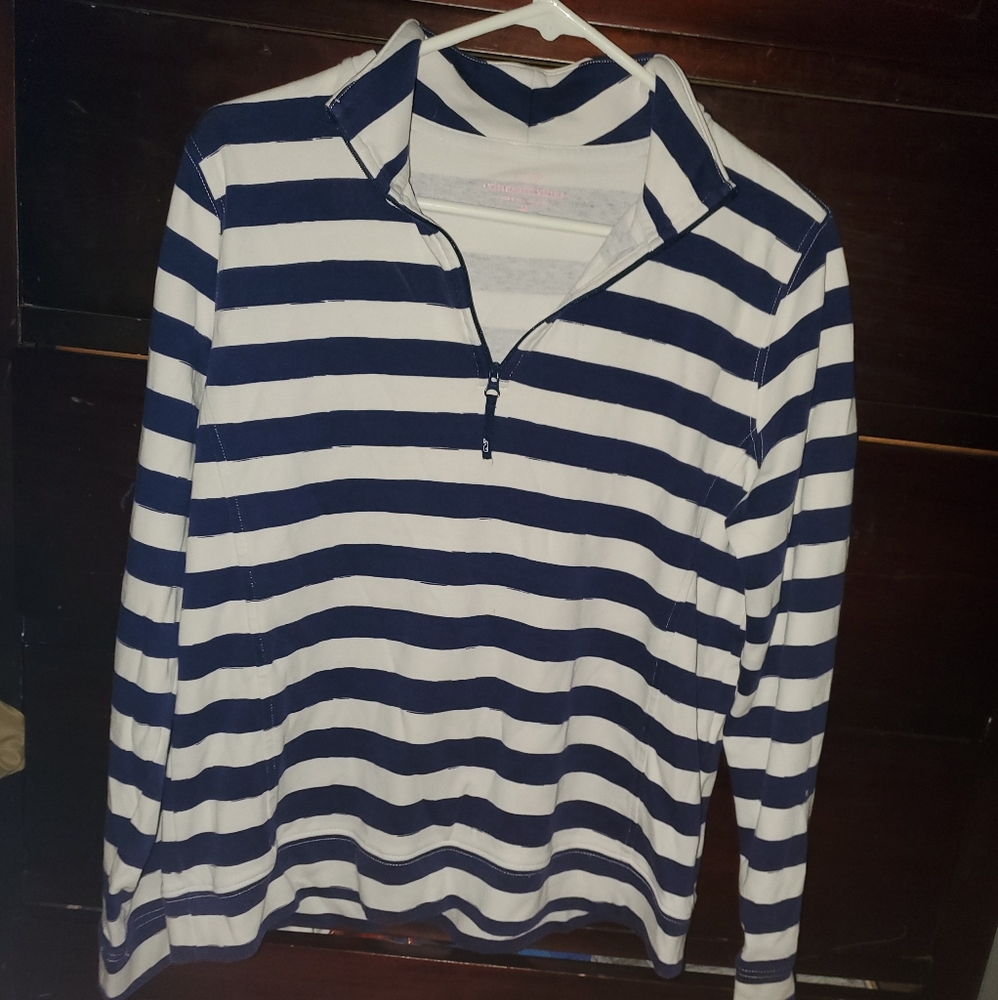 Vineyard Vines pullover